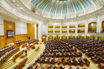 Ministrul Sănătăţii şi preşedintele CNAS, audiaţi din cauza cardului